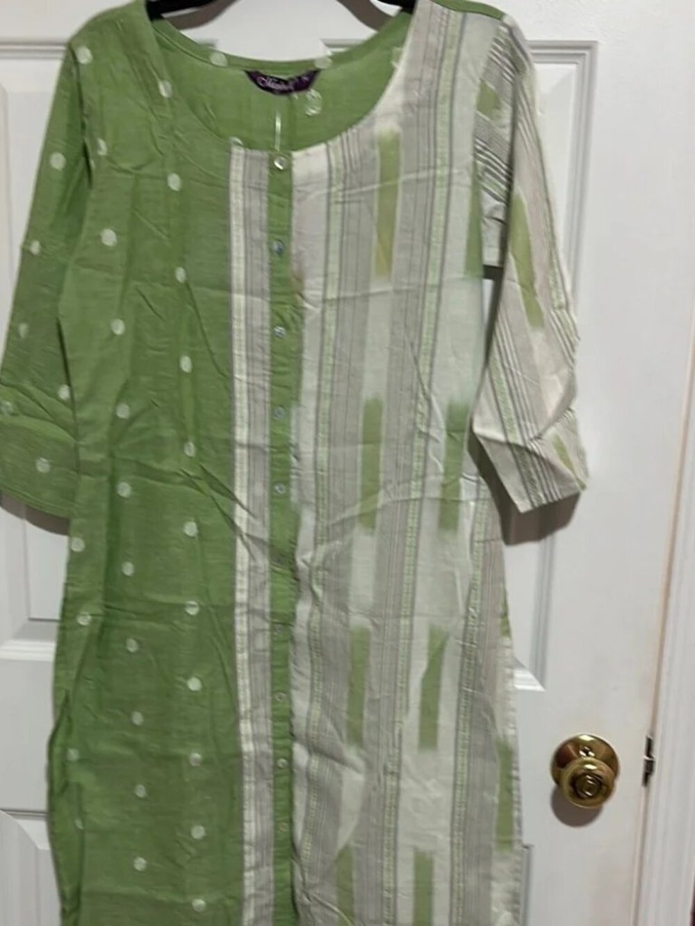 Green and White Women's Kurta